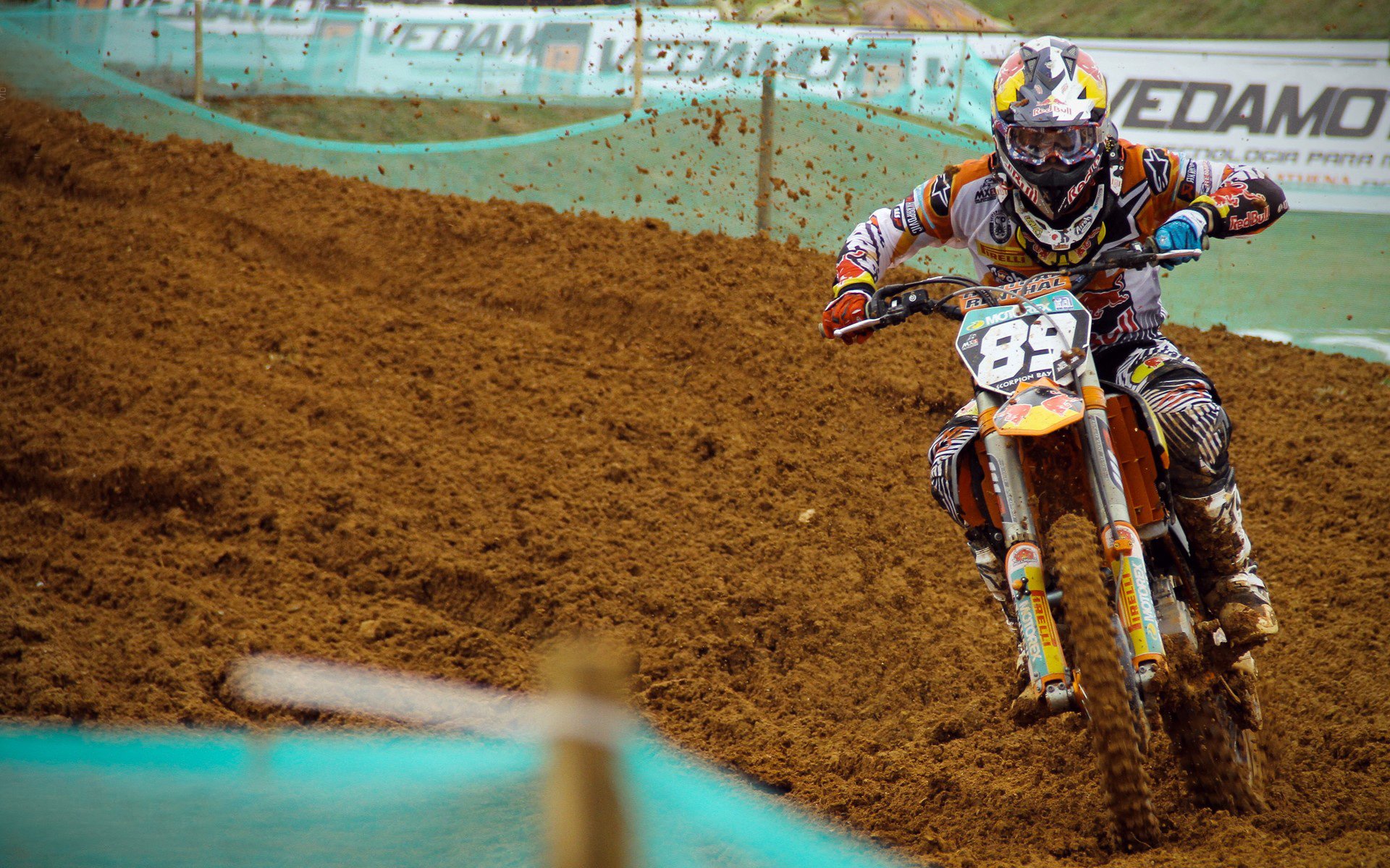 梅德尔迪反对换帅传言,佛罗伦萨教练态度坚定,佛罗梅尔特